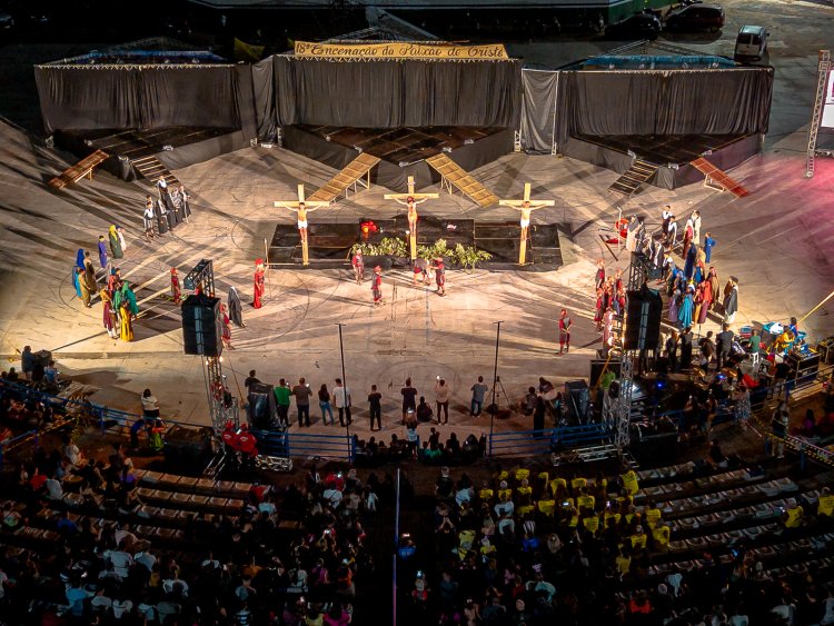 Paróquia Cristo Libertador realiza XVIII Encenação da Paixão de Cristo