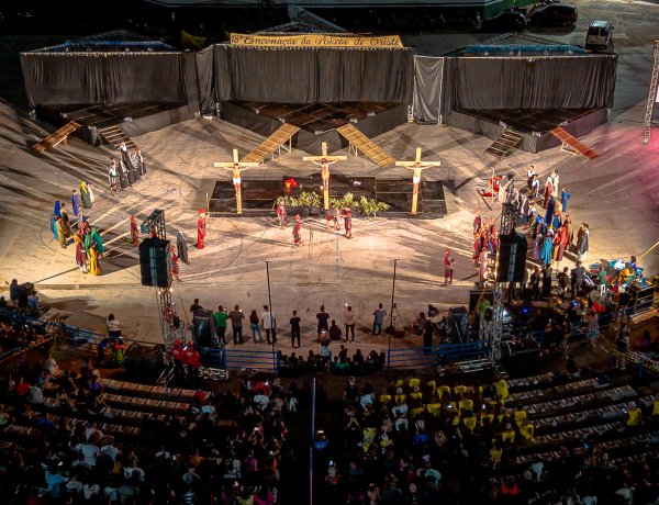 Paróquia Cristo Libertador realiza XVIII Encenação da Paixão de Cristo
